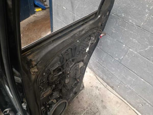 PORTE ARRIERE DROITE VOLVO - Vue 2